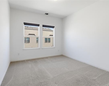 1264 Daybreak Drive - Photo Thumbnail 22