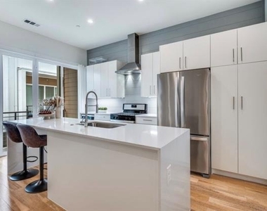 3812 San Jacinto Street - Photo Thumbnail 3