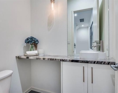 3812 San Jacinto Street - Photo Thumbnail 14
