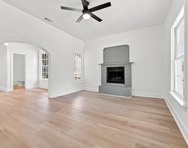 604 E Morton Street - Photo Thumbnail 5