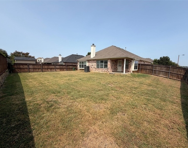 912 Tabasco Trail - Photo Thumbnail 11