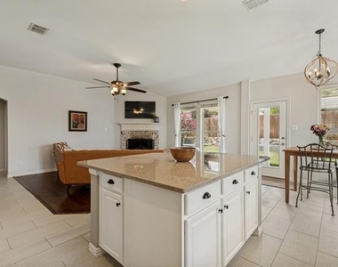 314 Blackhaw Drive - Photo Thumbnail 10