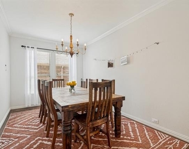 314 Blackhaw Drive - Photo Thumbnail 5