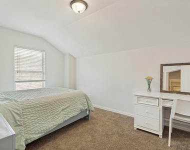 314 Blackhaw Drive - Photo Thumbnail 20