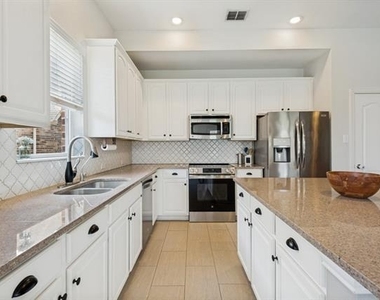 314 Blackhaw Drive - Photo Thumbnail 12