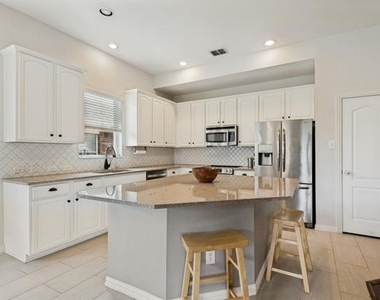 314 Blackhaw Drive - Photo Thumbnail 11