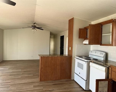 8514 County Road 623 - Photo Thumbnail 2