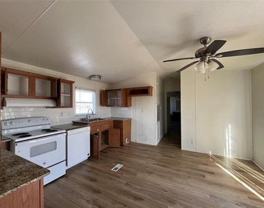 8514 County Road 623 - Photo Thumbnail 4