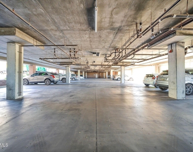 9820 N Central Avenue - Photo Thumbnail 23