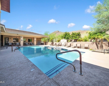 9820 N Central Avenue - Photo Thumbnail 28