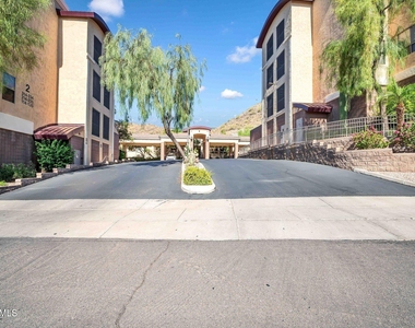 9820 N Central Avenue - Photo Thumbnail 6
