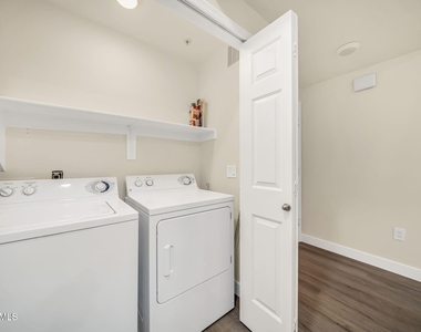 9820 N Central Avenue - Photo Thumbnail 21