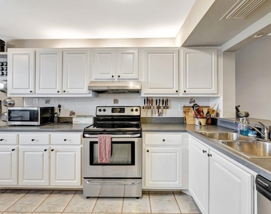 10980 S Ocean Drive - Photo Thumbnail 11