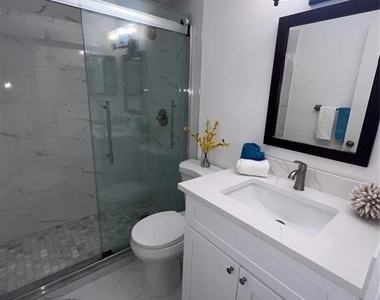 167 Riviera Circle - Photo Thumbnail 12