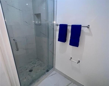167 Riviera Circle - Photo Thumbnail 7