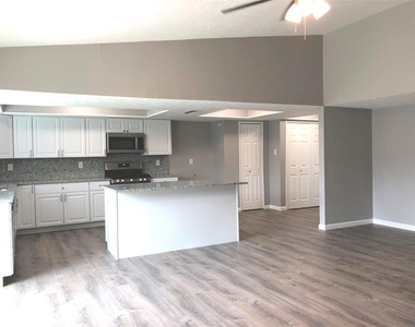 4729 Nash Drive - Photo Thumbnail 4