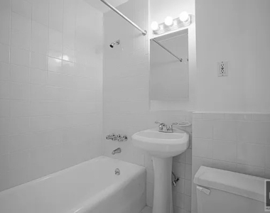West 72nd Street - Photo Thumbnail 2