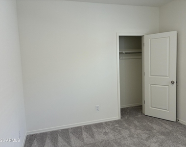 20109 W Palo Verde Drive - Photo Thumbnail 19