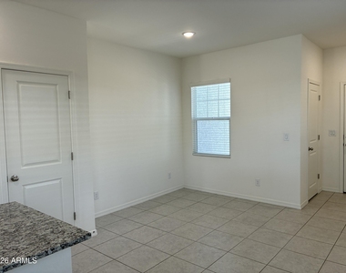 20109 W Palo Verde Drive - Photo Thumbnail 7