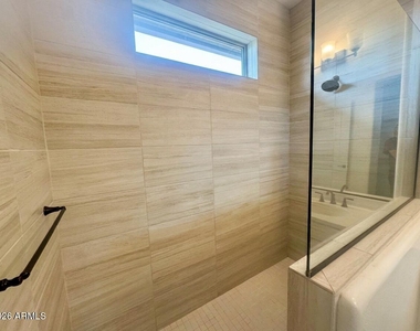 20726 W Colter Street - Photo Thumbnail 14