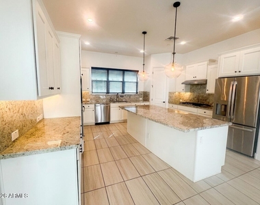 20726 W Colter Street - Photo Thumbnail 1