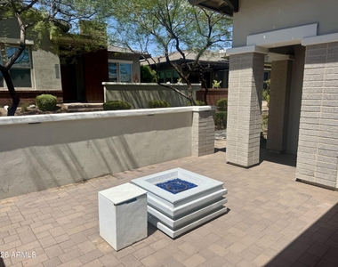 20726 W Colter Street - Photo Thumbnail 22