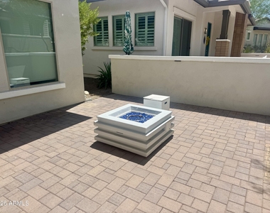 20726 W Colter Street - Photo Thumbnail 23