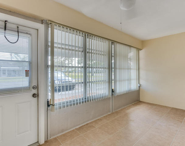 797 North Drive - Photo Thumbnail 11