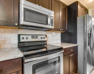 797 North Drive - Photo Thumbnail 1