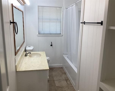 155 Chateau Drive - Photo Thumbnail 5