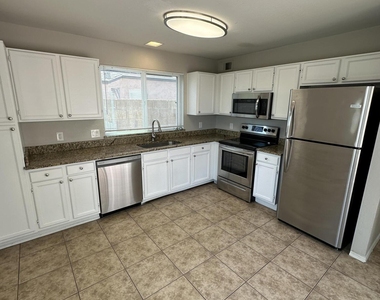 3959 W Electra Lane - Photo Thumbnail 1