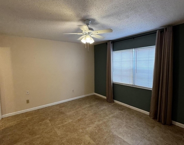 7500 Nw 30th Place - Photo Thumbnail 5