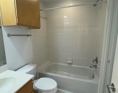 2202 N Peak Street - Photo Thumbnail 9