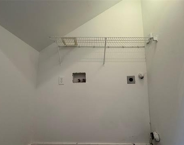 2202 N Peak Street - Photo Thumbnail 12