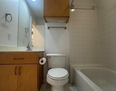 2202 N Peak Street - Photo Thumbnail 10
