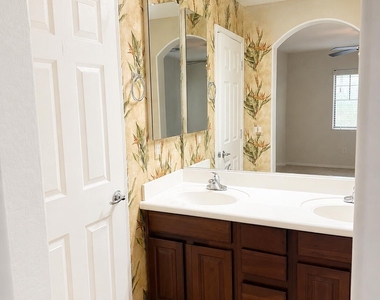 21926 N 103rd Lane - Photo Thumbnail 13
