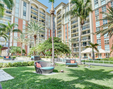 550 Okeechobee Boulevard - Photo Thumbnail 9