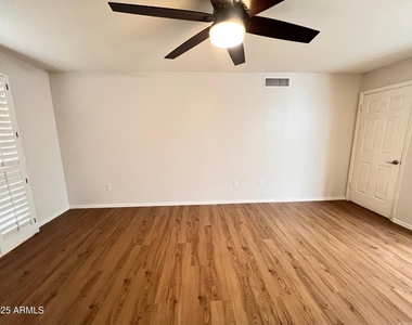 16640 N 29th Drive - Photo Thumbnail 19