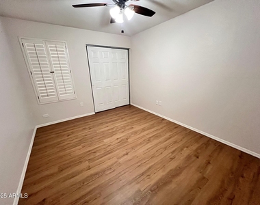 16640 N 29th Drive - Photo Thumbnail 32
