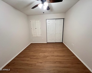 16640 N 29th Drive - Photo Thumbnail 35