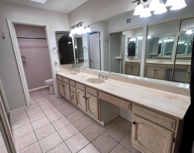 16640 N 29th Drive - Photo Thumbnail 20