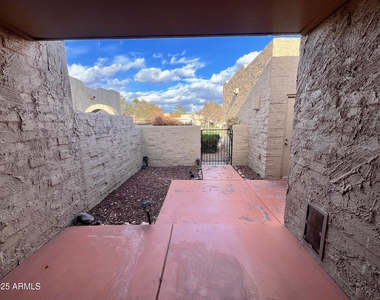 16640 N 29th Drive - Photo Thumbnail 3