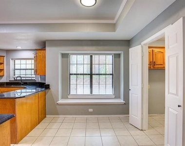 3914 Meadow Drive - Photo Thumbnail 12