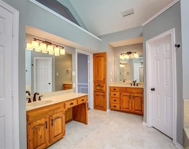 3914 Meadow Drive - Photo Thumbnail 30