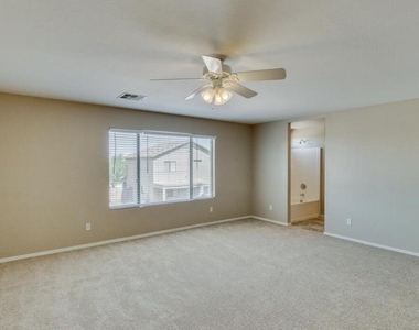 3886 W Dancer Lane - Photo Thumbnail 16