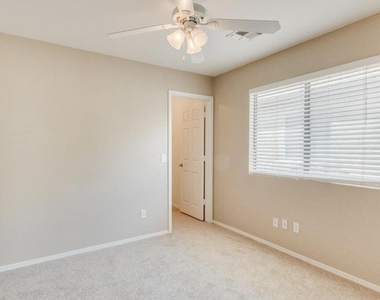 3886 W Dancer Lane - Photo Thumbnail 13