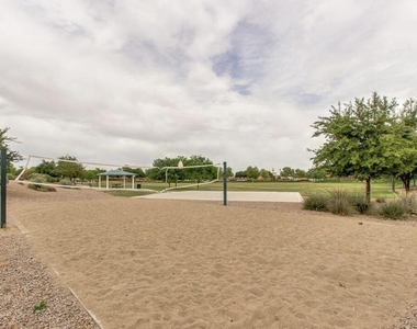 3886 W Dancer Lane - Photo Thumbnail 32