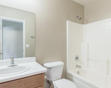 3886 W Dancer Lane - Photo Thumbnail 14