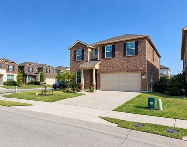 902 Feldspar Way - Photo Thumbnail 1