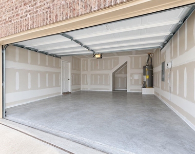 902 Feldspar Way - Photo Thumbnail 26